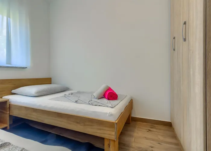 House Miljkovica Apartment Vir