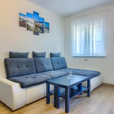 House Miljkovica * Vir